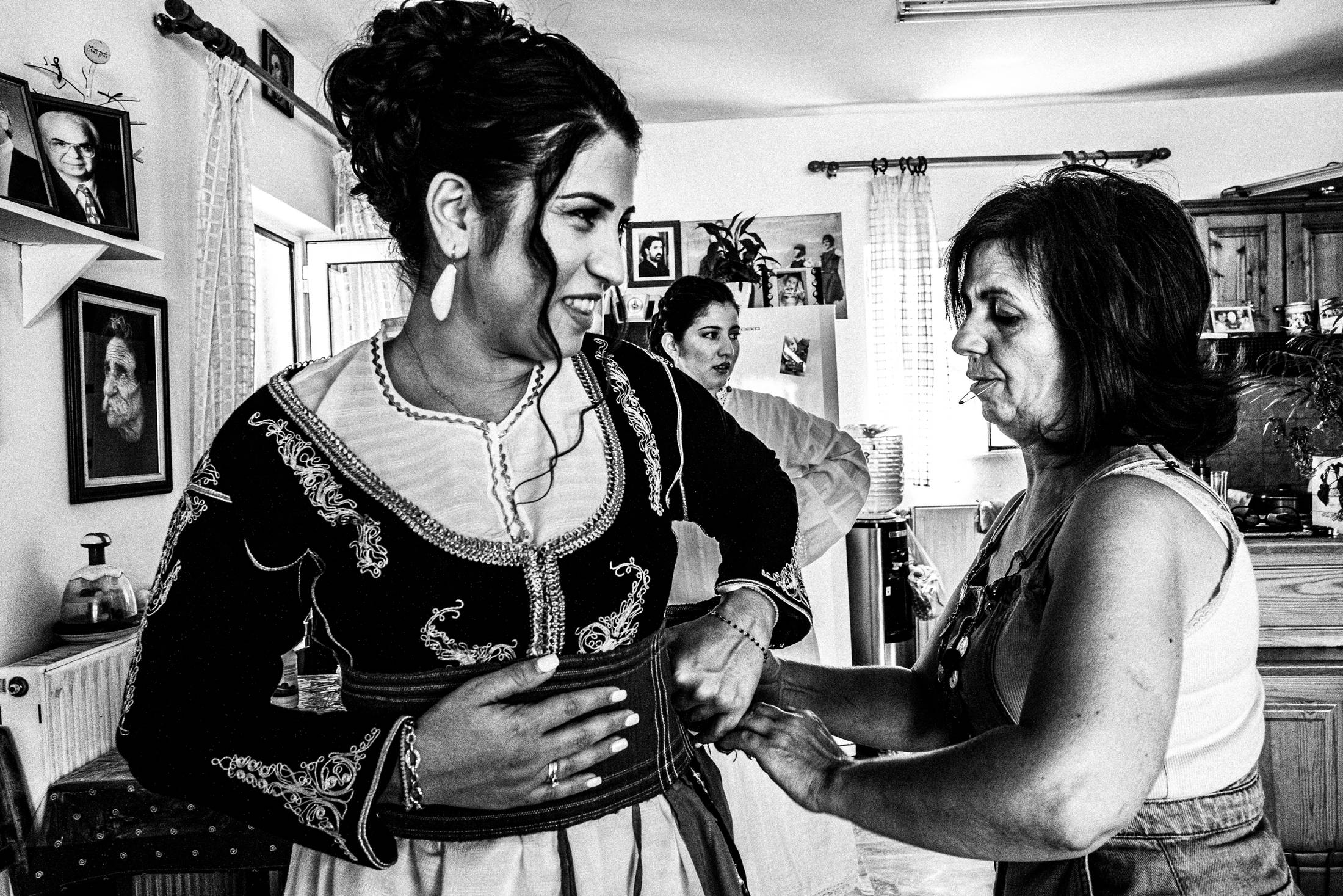 A friend of the bride is getting ready, Anogia, Rethymnon, Crete, by photographer George Tatakis