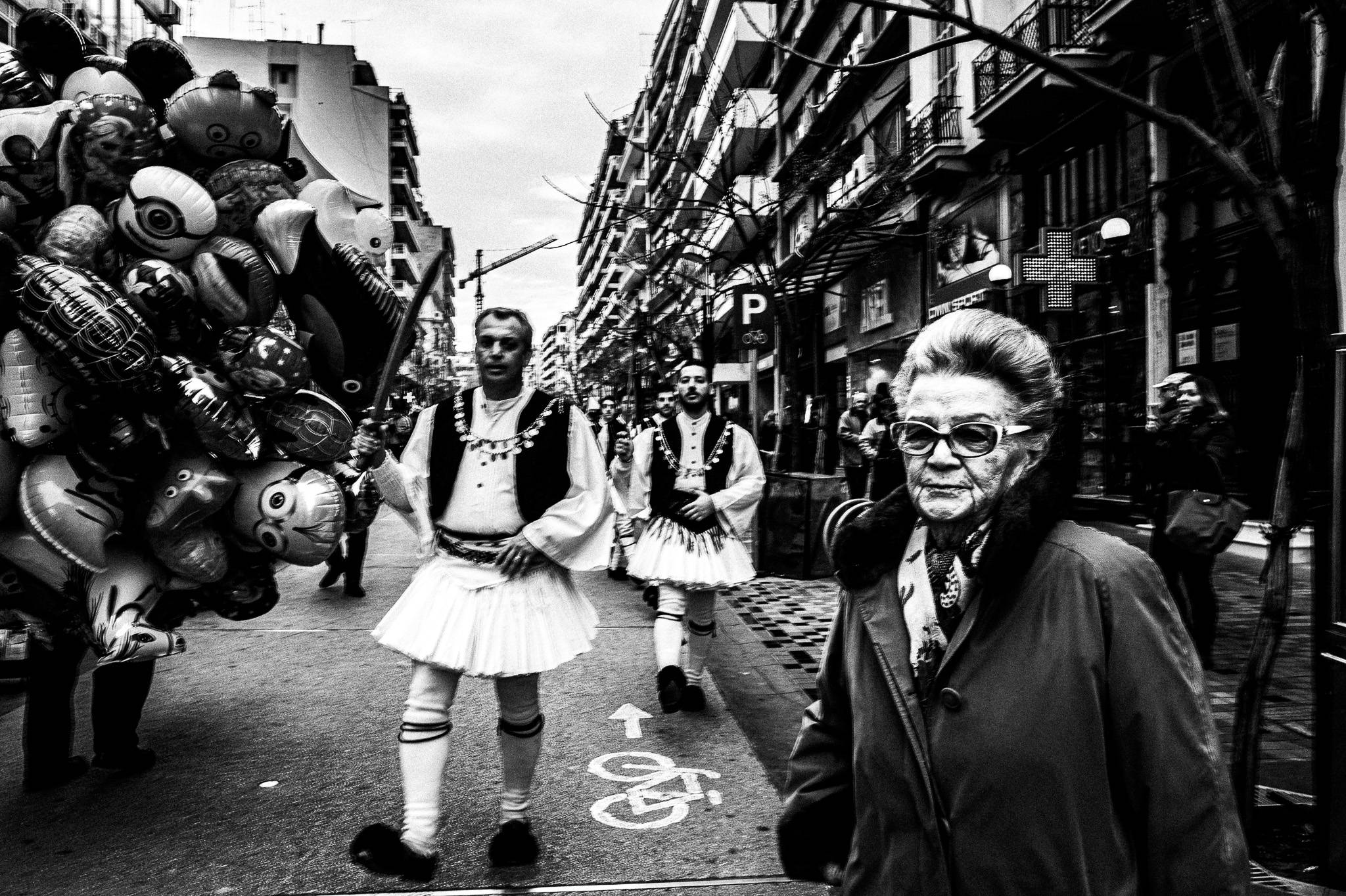 Fotarades at Thessaloniki, Pagan Christmas customs of Northern Greece, by photographer George Tatakis