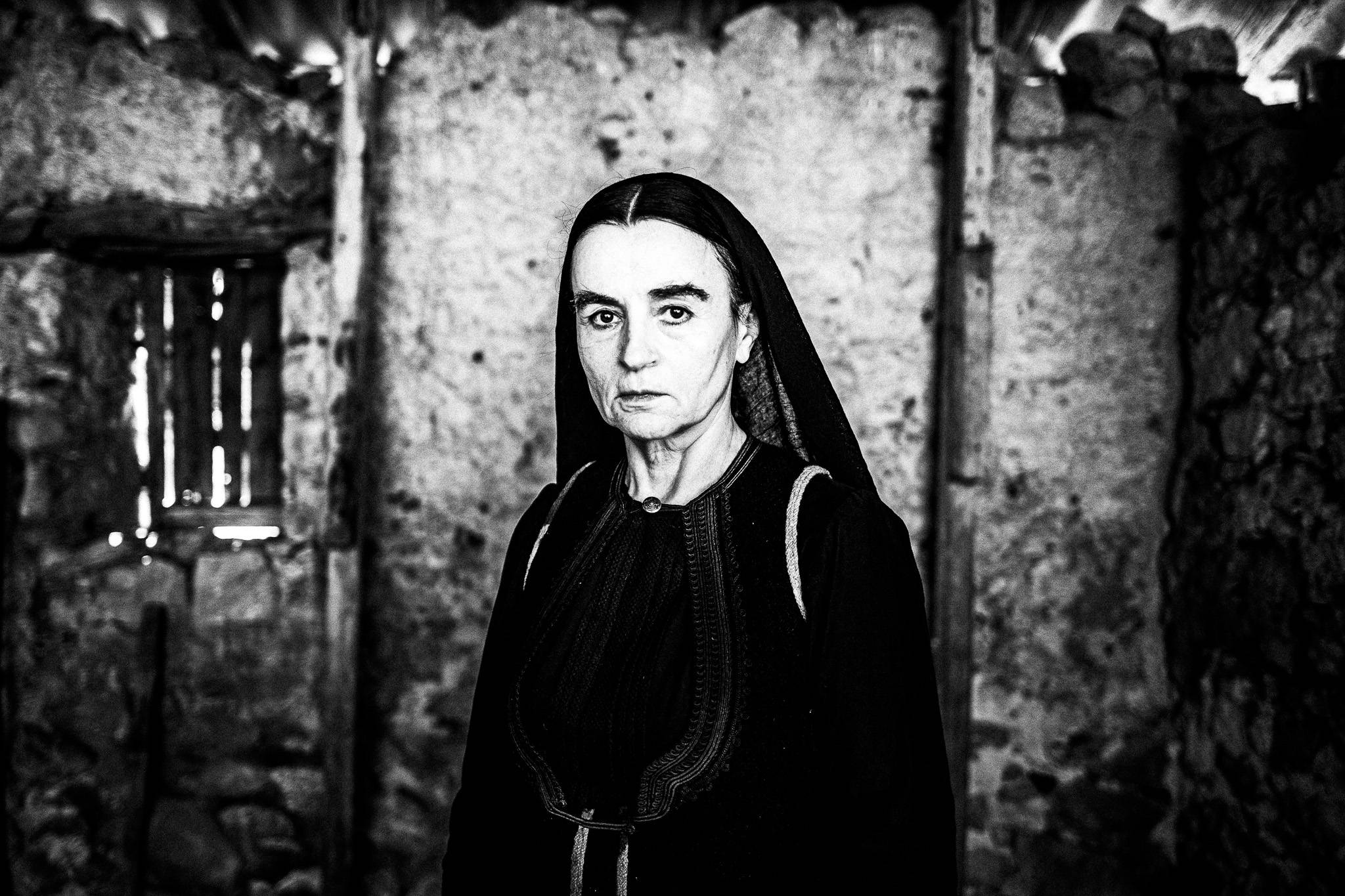 The first meeting with Karyofillia Karabetis on the set of 'Fonissa'. Black and white photography by George Tatakis during the filming of 'Φόνισσα'(Fonissa).