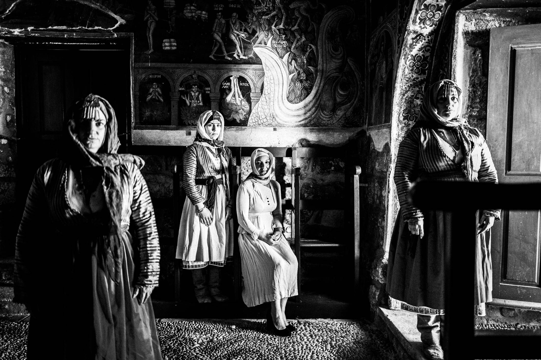 Οι Τοπικές Ενδυμασίες της Ρόδου - Δωδεκάνησα