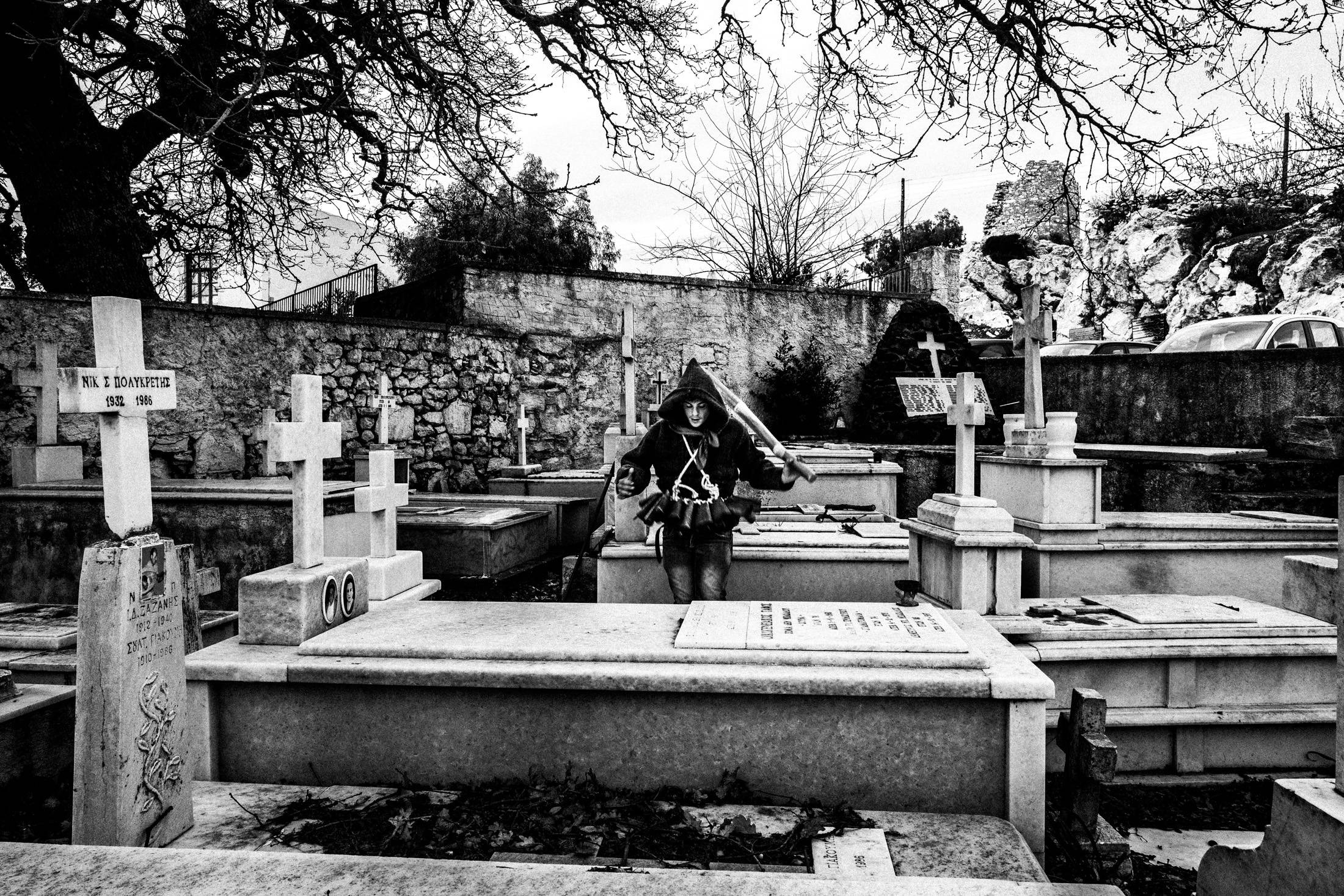Καρναβάλι στο Νησί της Νάξου: Κουδουνάτοι, Κορδελάτοι και άλλες Περιπέτειες του Γιώργου Τατάκη
