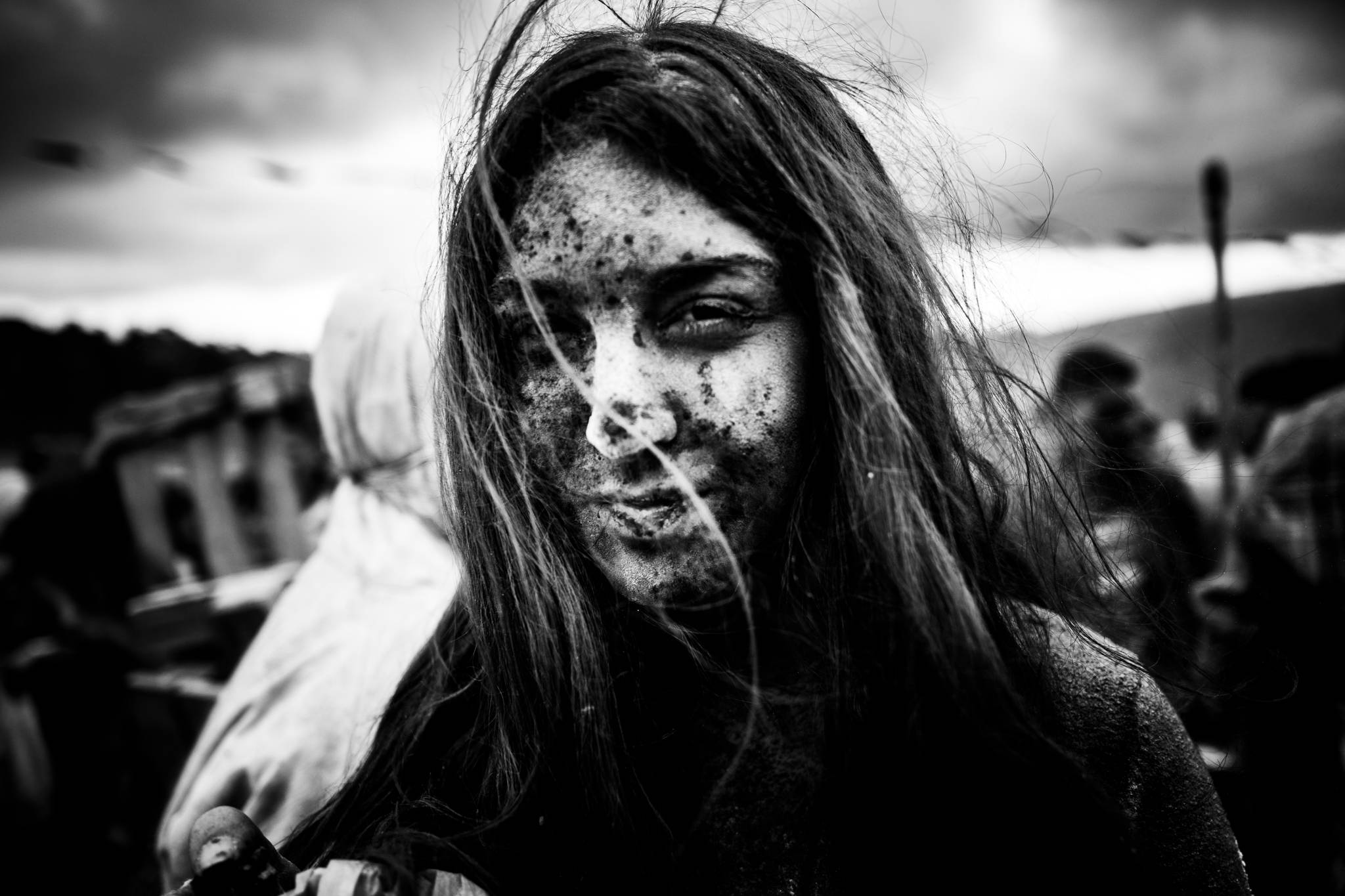 Some choose not to use face protection, by photographer George Tatakis