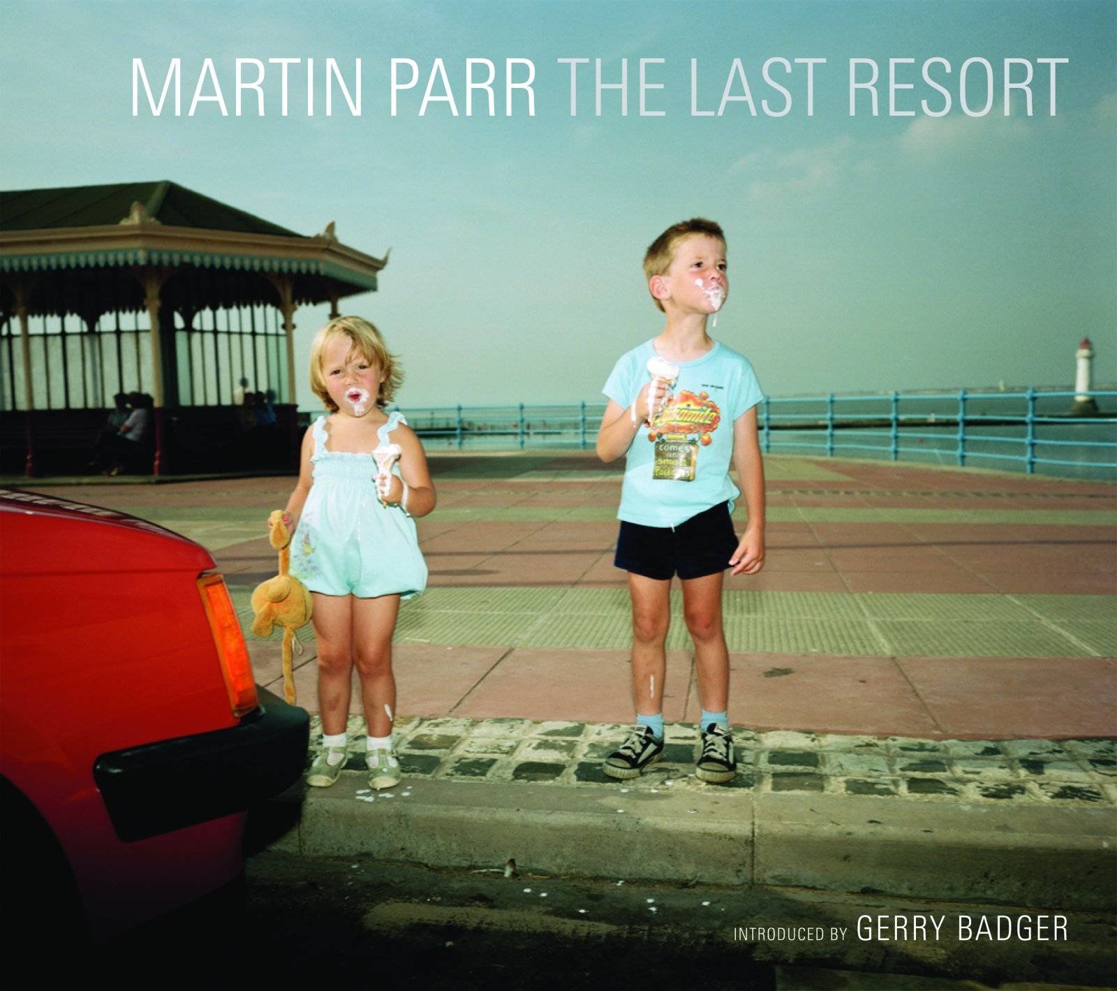 Essential Photography Books for a Photo Library. List by Photographer George Tatakis.