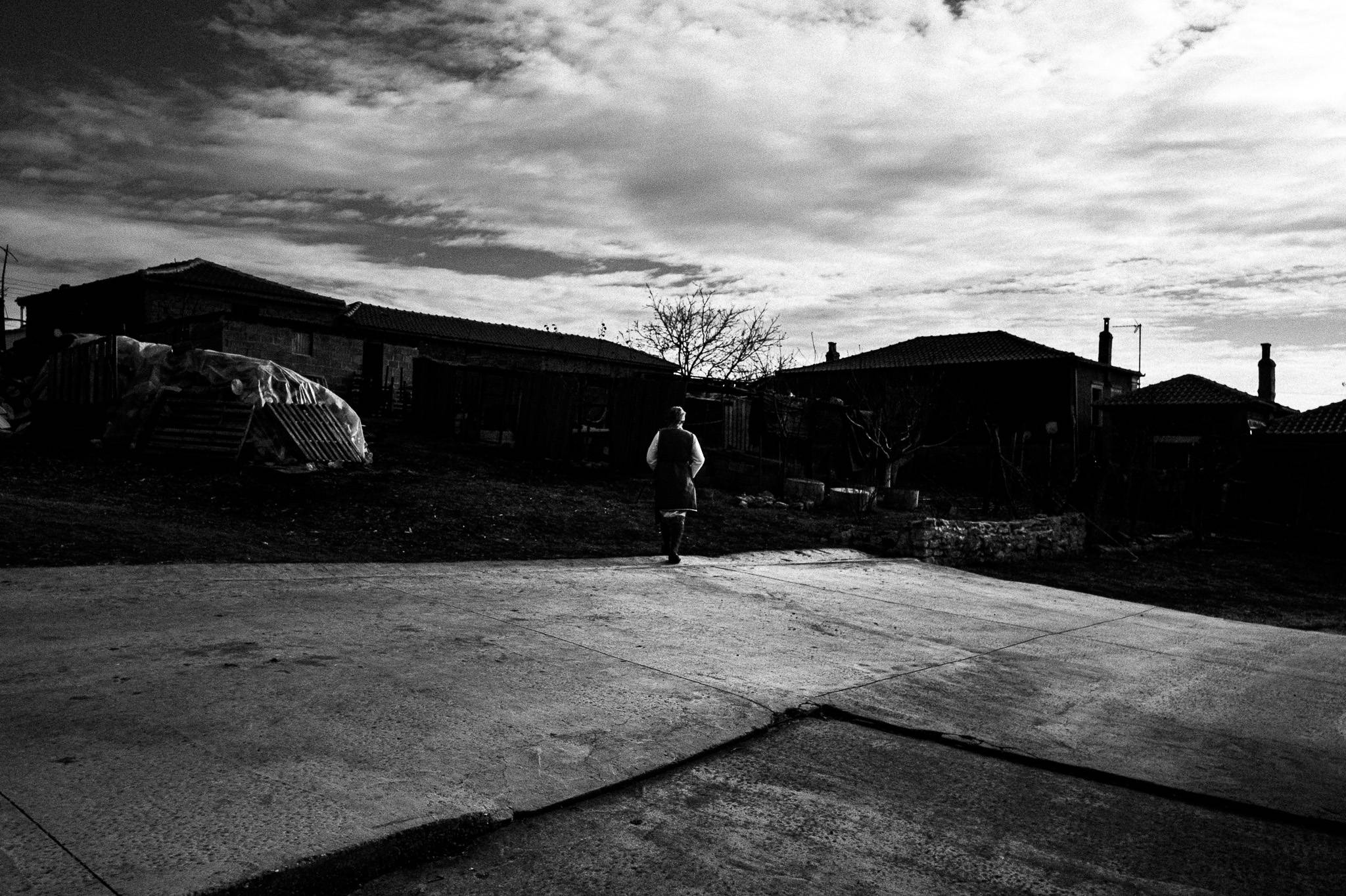 Around the houses, Pagan Christmas customs of Northern Greece, by photographer George Tatakis