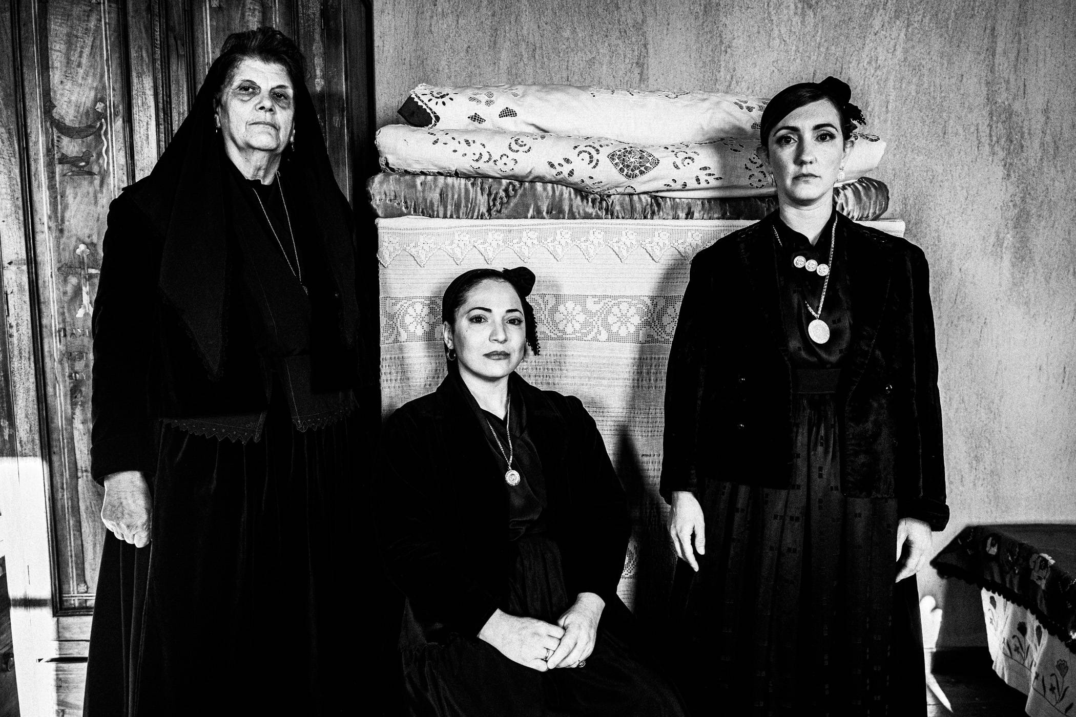 Sohos Carnival: The Tradition of Koudounoforoi (Bell Bearers) by George Tatakis