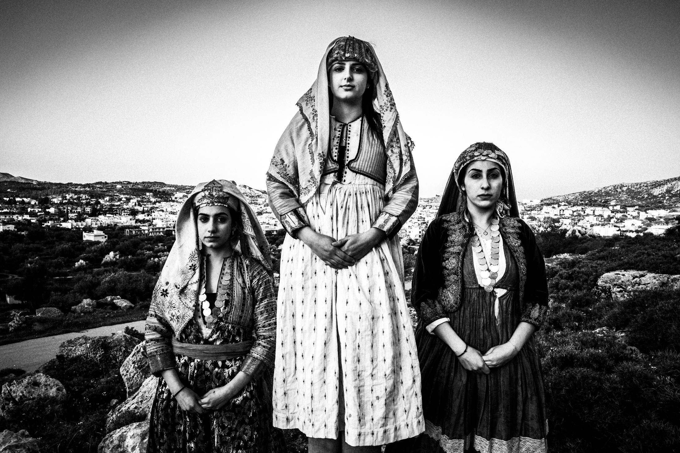 Οι Τοπικές Ενδυμασίες της Ρόδου - Δωδεκάνησα