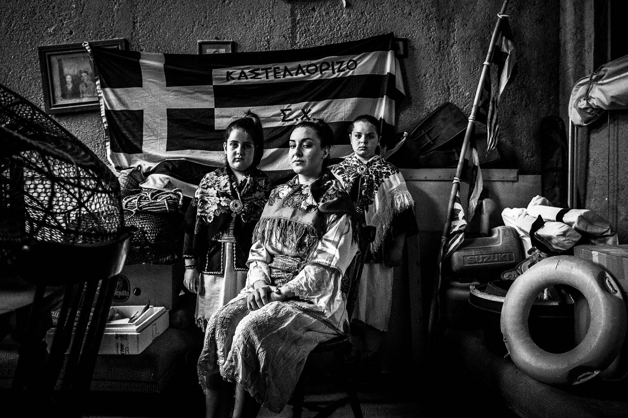 Οι Ενιγματικές «Καρυάτιδες» στο Καστελλόριζο. Από το Γιώργο Τατάκη.