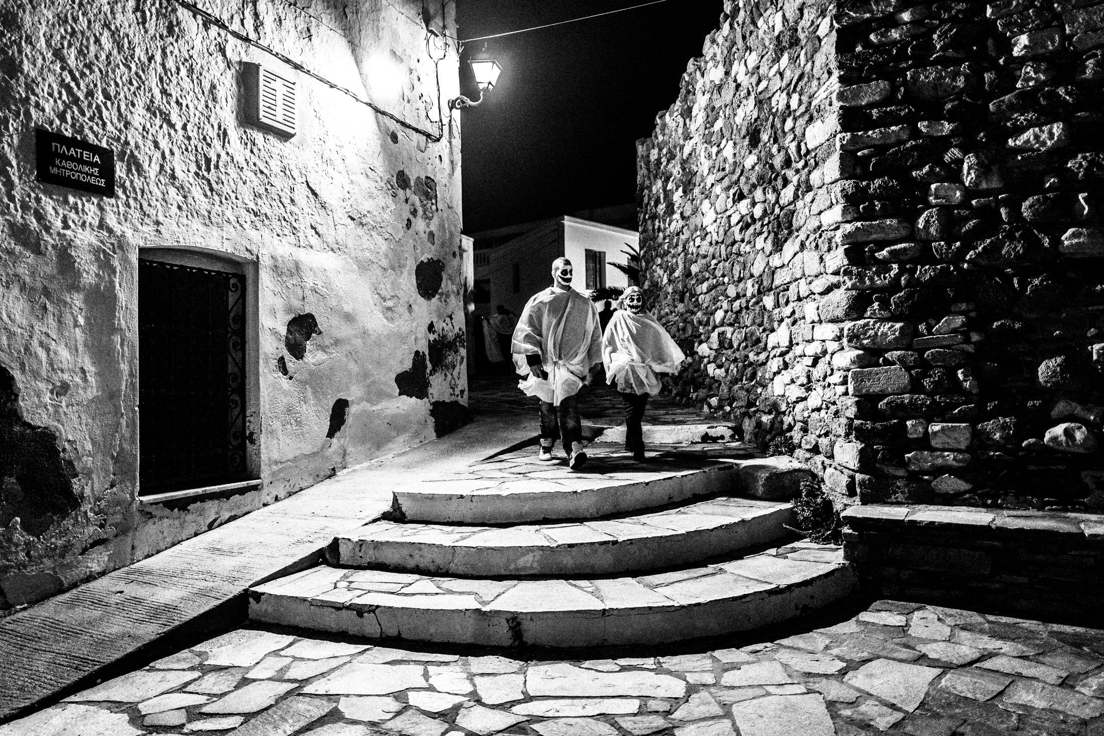 Καρναβάλι στο Νησί της Νάξου: Κουδουνάτοι, Κορδελάτοι και άλλες Περιπέτειες του Γιώργου Τατάκη