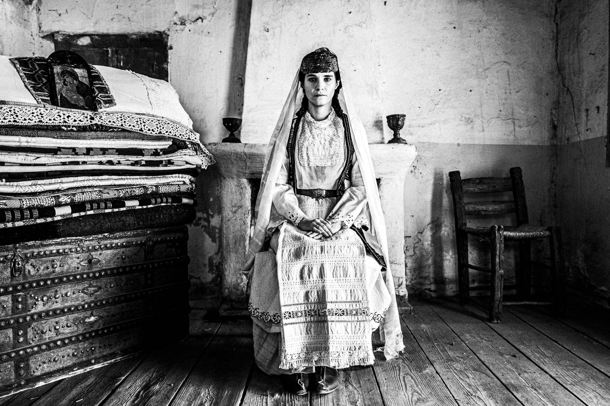The bride with her dowry. Black and white photography by George Tatakis during the filming of 'Φόνισσα'(Fonissa).