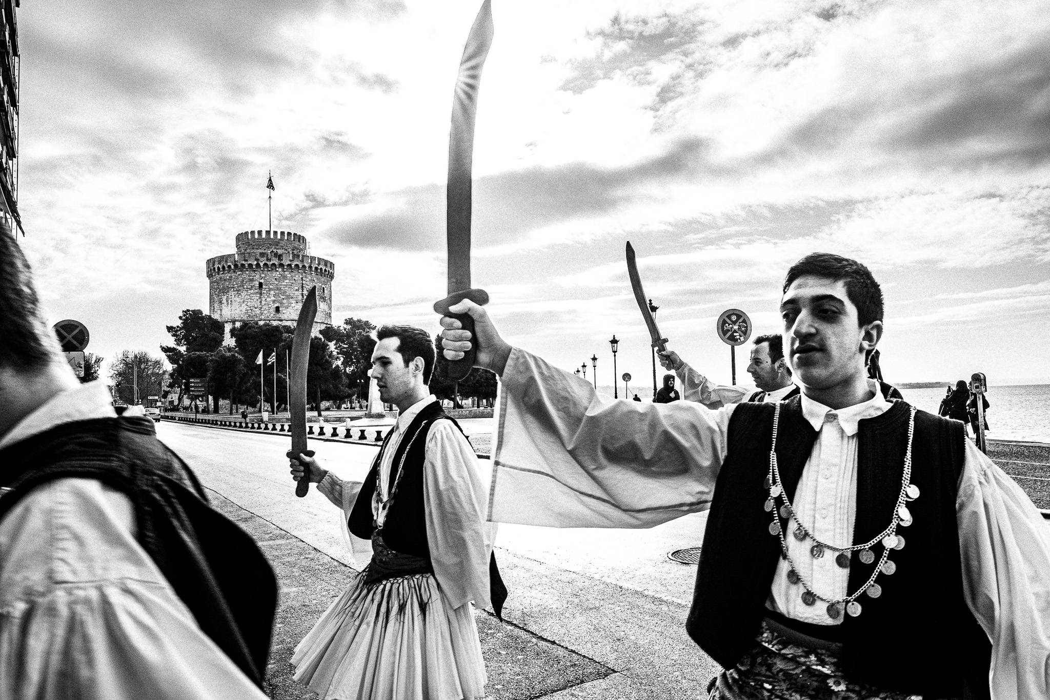 Fotarades at Thessaloniki, Pagan Christmas customs of Northern Greece, by photographer George Tatakis