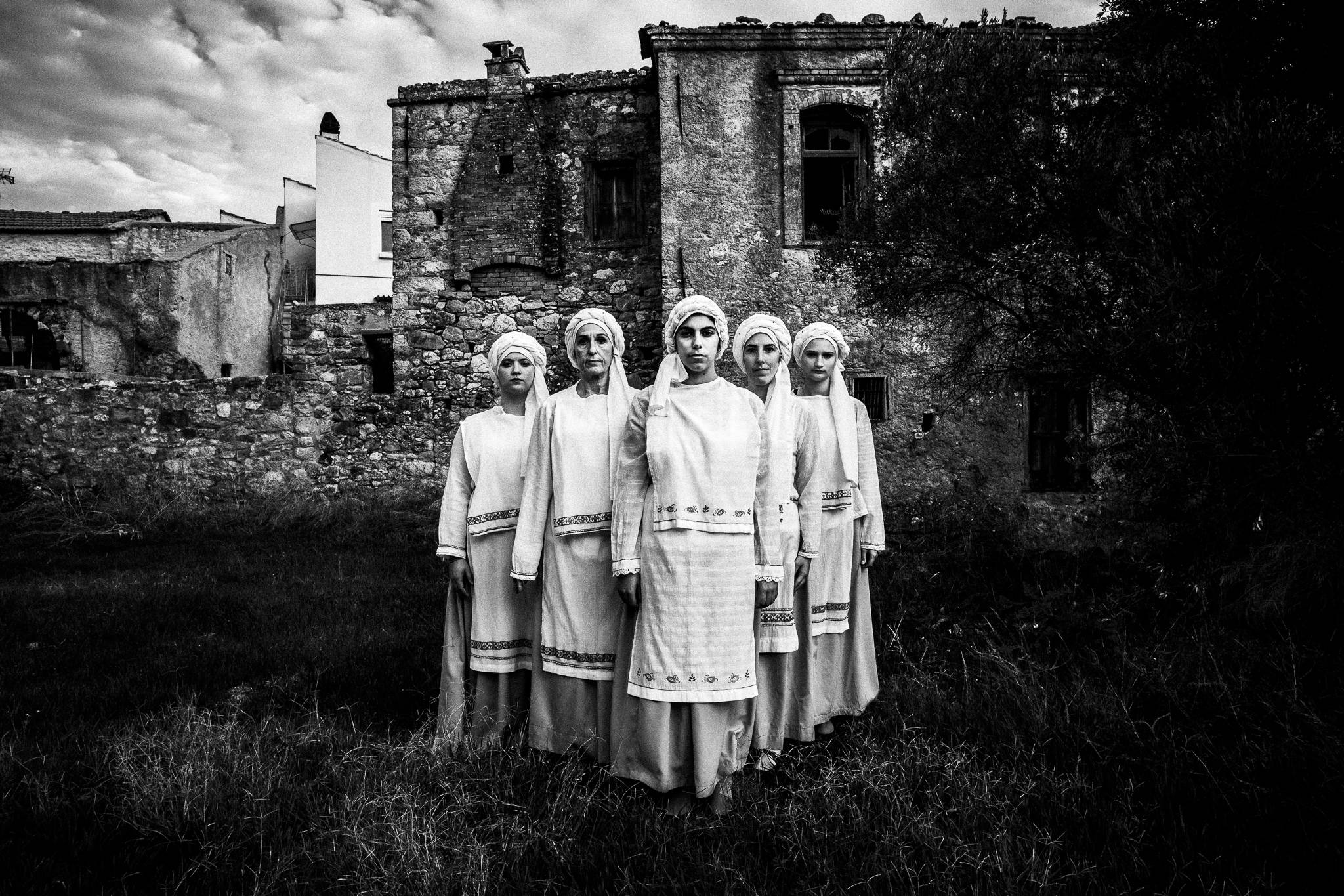 The Rule of Odds in Photography. Article by George Tatakis