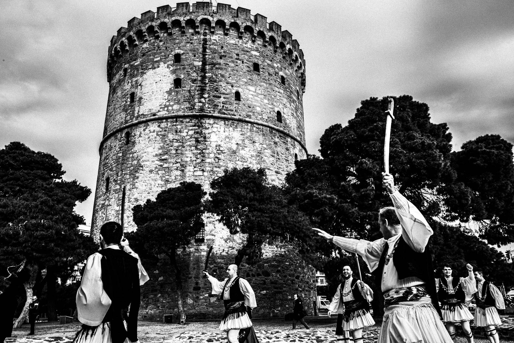 Fotarades at Thessaloniki, Pagan Christmas customs of Northern Greece, by photographer George Tatakis