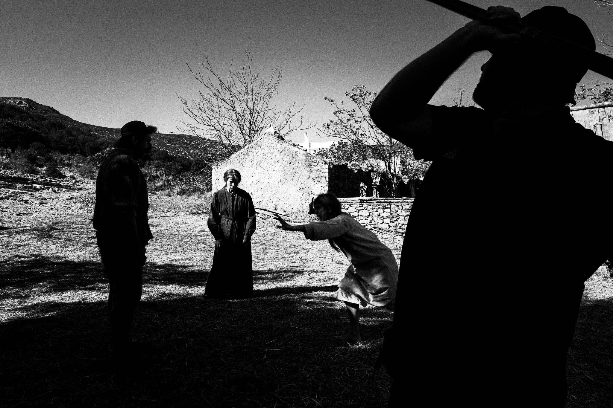 Backstage during the filming. Black and white photography by George Tatakis during the filming of 'Φόνισσα'(Fonissa).