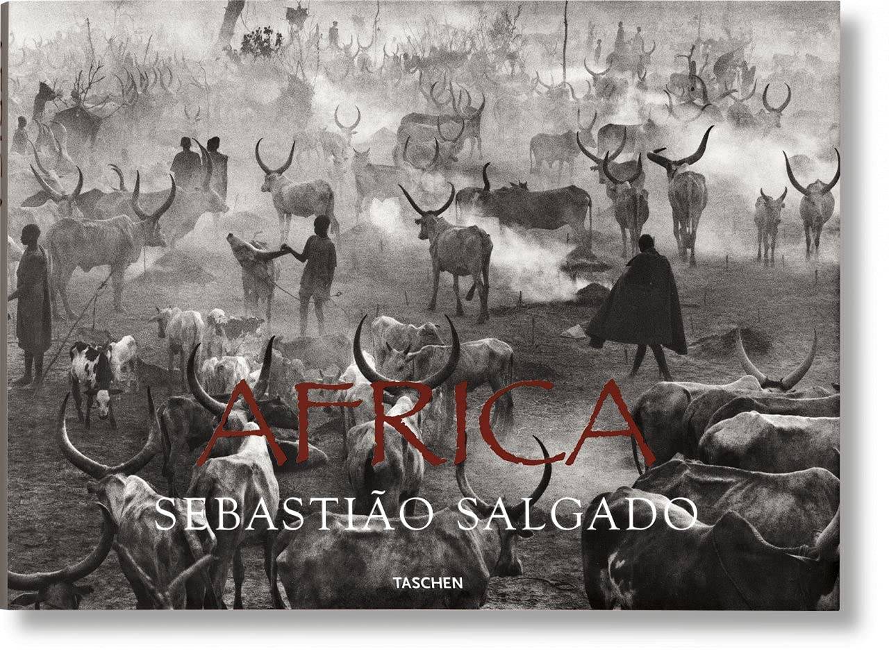 Essential Photography Books for a Photo Library. List by Photographer George Tatakis.